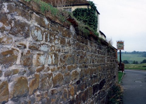 Whitchurch Sandstone in walls around Brill Hill