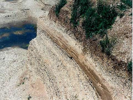 Quaternary gravels at Newport Pagnell in 1999, this quarry is now backfilled and no exposures currently exist of this unit.